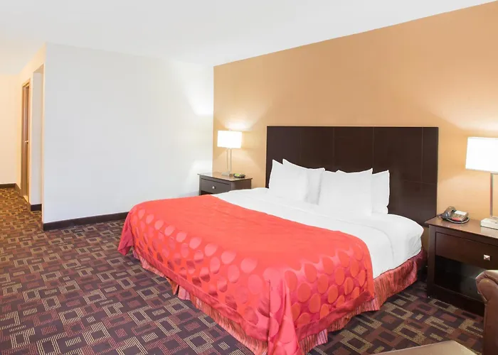 Sky Tree Hotel Tulsa